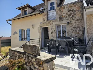 Maison de village à Martigny-le-Comte (71220)