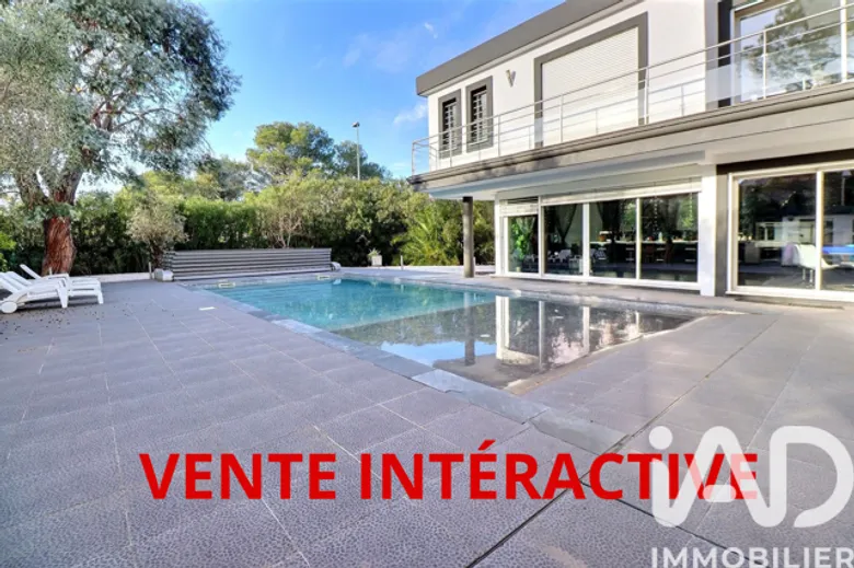 Maison 7 pièces 279 m² · à Saint-Raphaël · 279 m² · 870 000 €
