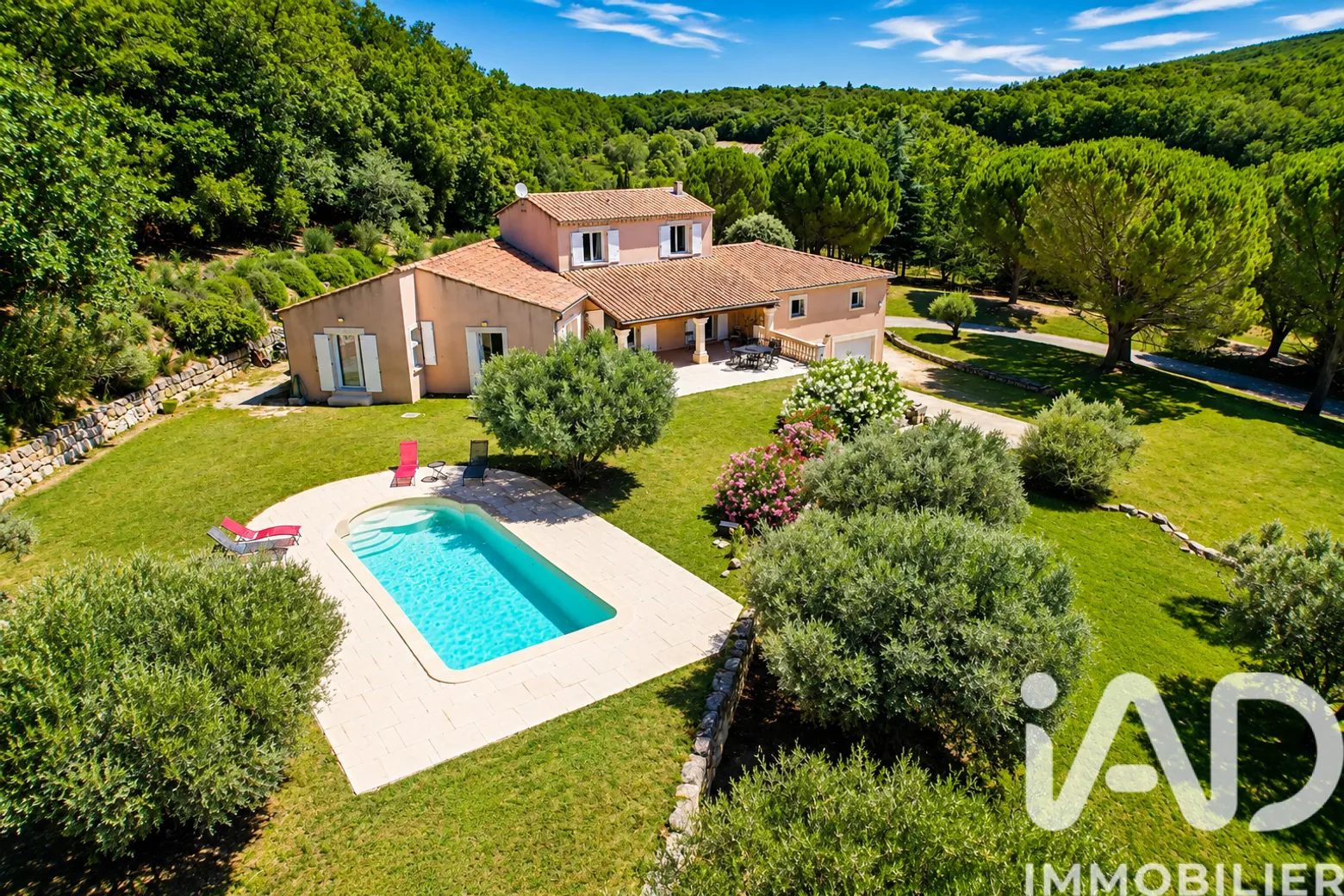 maison à La Garde-Adhémar