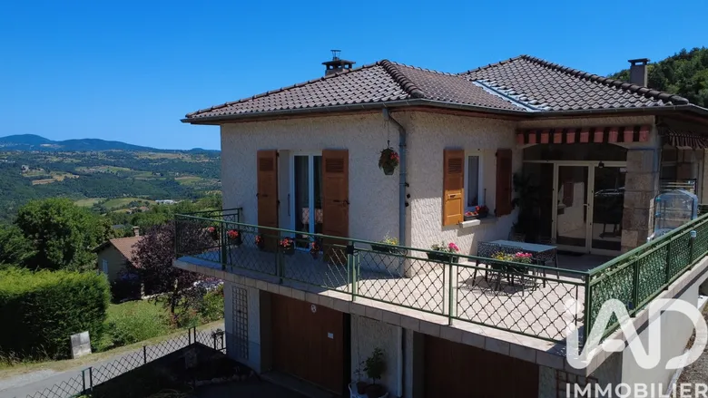 Maison 7 pièces 191 m² · à Le Crestet · 191 m² · 230 000 €