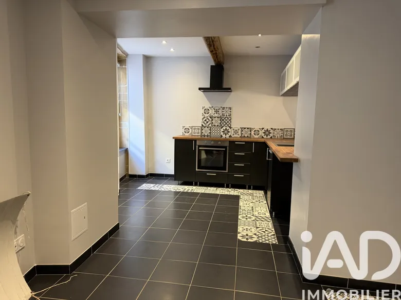 Appartement 3 pièces 51 m² · à Val d'Oingt · 50,9 m² · 170 000 €