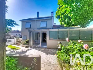 Village house in Saint-Philbert-de-Grand-Lieu (44310)