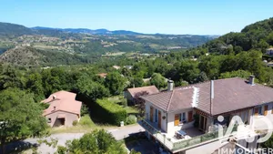 Traditional house in Le Crestet (07270)