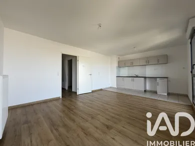 Appartement à Bordeaux (33300)