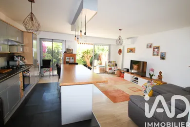 Apartment in Antibes (06600)