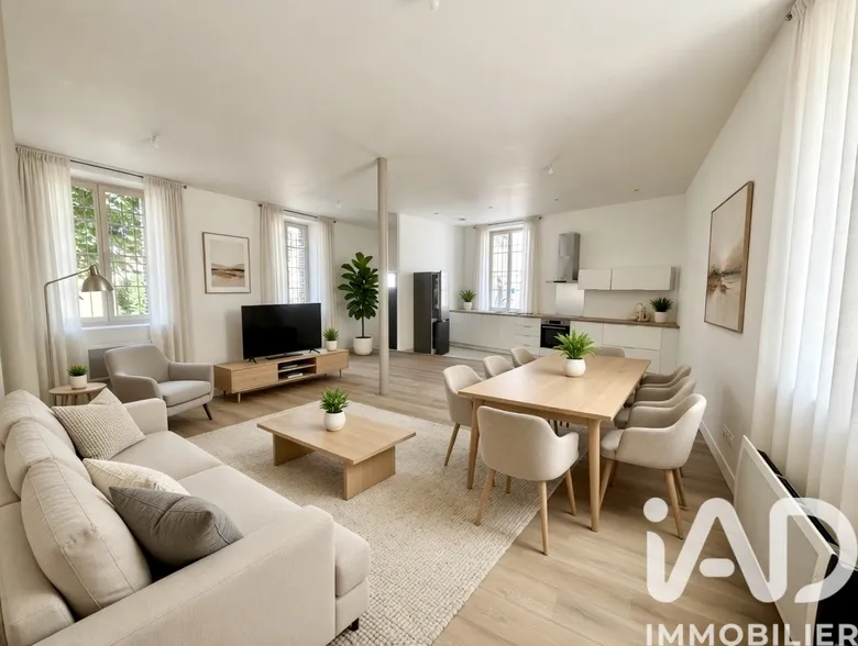 Appartement 4 pièces 106 m² · à Sens · 106,1 m² · 220 000 €