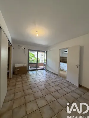 Apartment in Salon-de-Provence (13300)