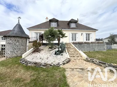 Pavillon à Argentré (53210)