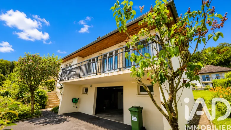 Maison 7 pièces 132 m² · à Aiglemont · 132 m² · 229 900 €