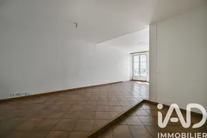 Apartment in Paris (75009)