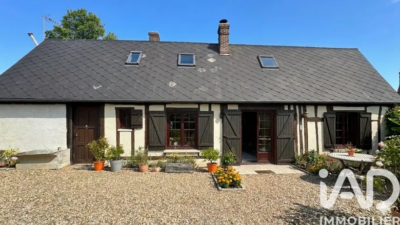 Maison 6 pièces 111 m² · à Sylvains-les-Moulins · 111 m² · 209 900 €