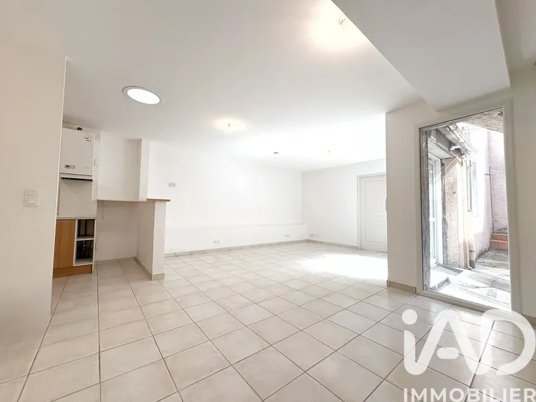 Appartement 3 pièces 64 m² · à Salaise-sur-Sanne · 64 m² · 110 000 €