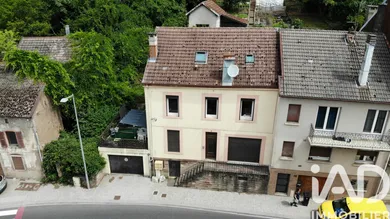 Immeuble à Moyenmoutier (88420)