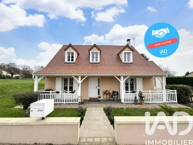 Traditional house in Presles-en-Brie (77220)