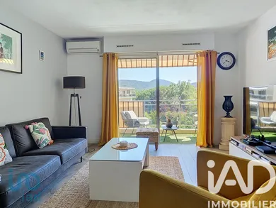 Apartment in Mandelieu-la-Napoule (06210)