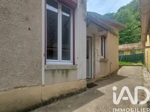 Maison à Saint-Julien-du-Sault (89330)