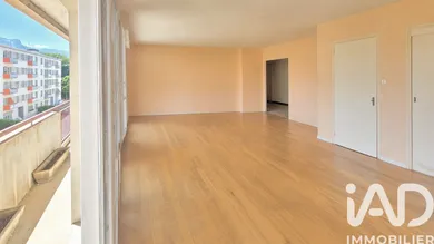 Apartment in Grenoble (38100)
