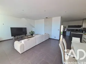 Village house in Bromeilles (45390)