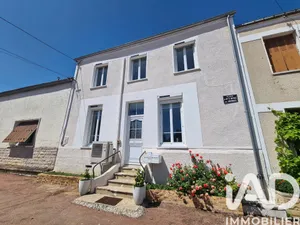 House in Bromeilles (45390)