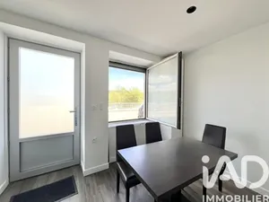 Apartment in Albigny-sur-Saône (69250)