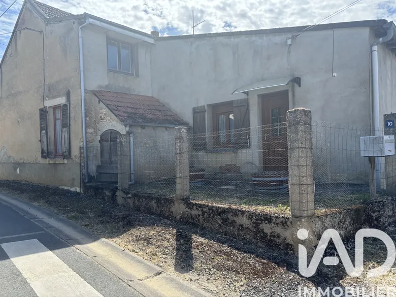Maison 4 pièces 89 m² · à Les Bordes · 89 m² · 66 000 €