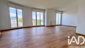Apartment in Le Plessis-Trévise (94420)