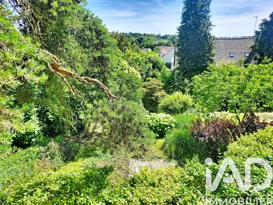Terrain à bâtir à Jouy-en-Josas (78350)