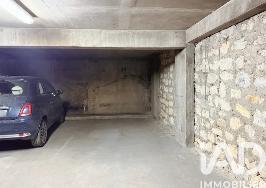 Parking à Paris (75017) photo 2