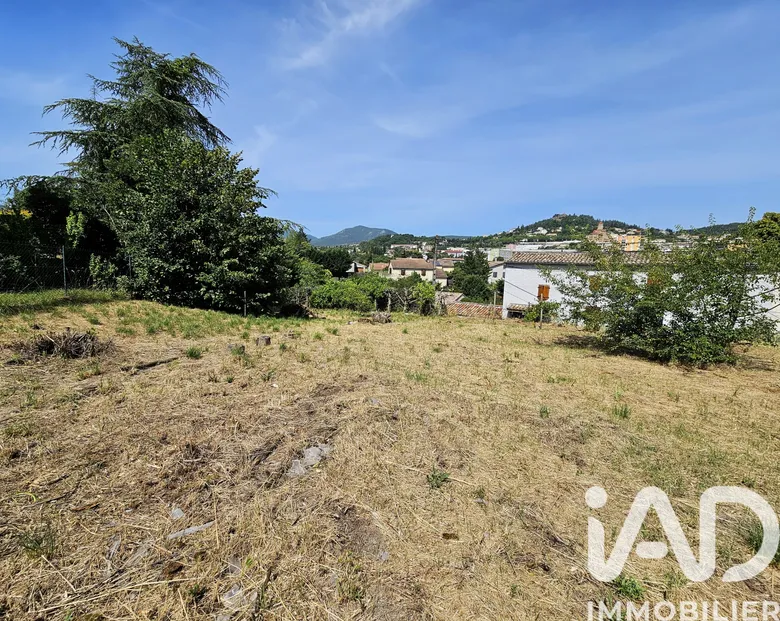 Terrain à bâtir à Privas (07000) · 69 000 €