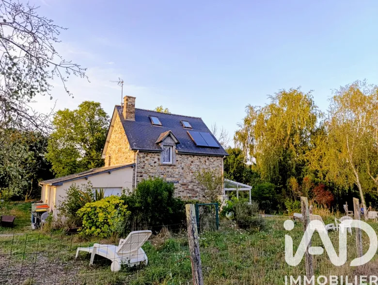 Maison 7 pièces 249 m² · à Le Sel-de-Bretagne · 249 m² · 379 000 €