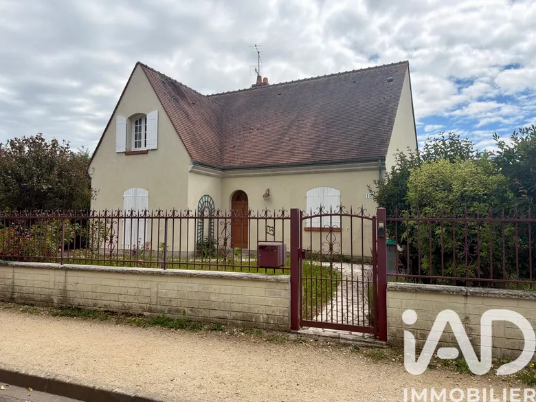 Maison 5 pièces 146 m² · à Neuville-aux-Bois · 146 m² · 275 000 €