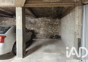 Parking à Paris (75012)