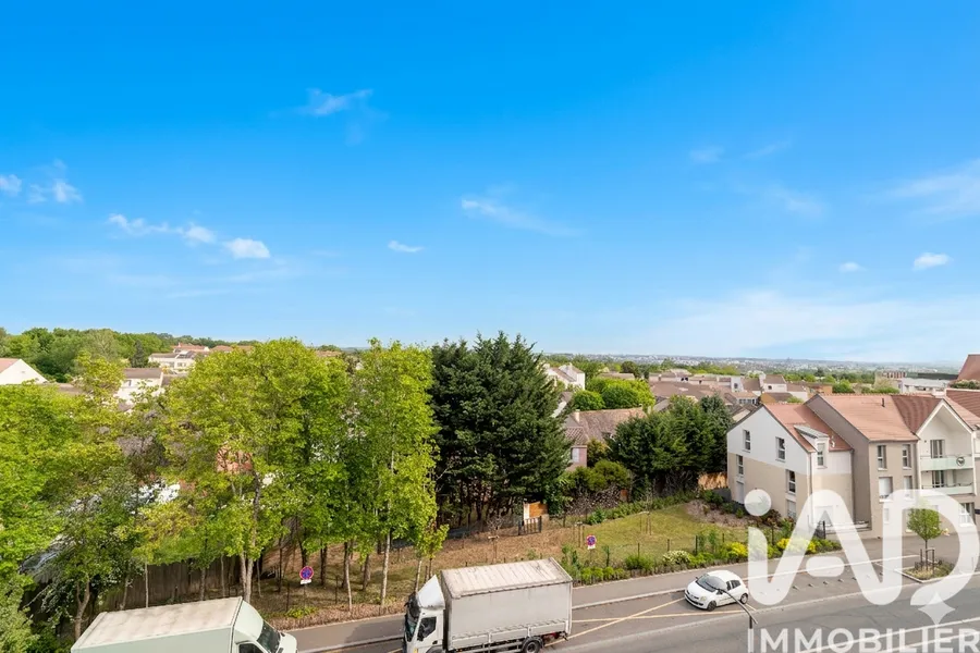 Appartement à Jouy-le-Moutier (95280) photo 3