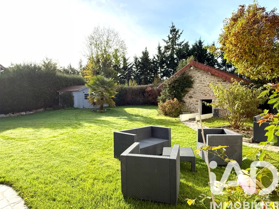 Maison à Montfort-l'Amaury (78490) photo 3