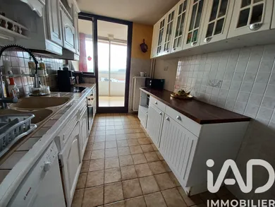 Apartment in Chenôve (21300)