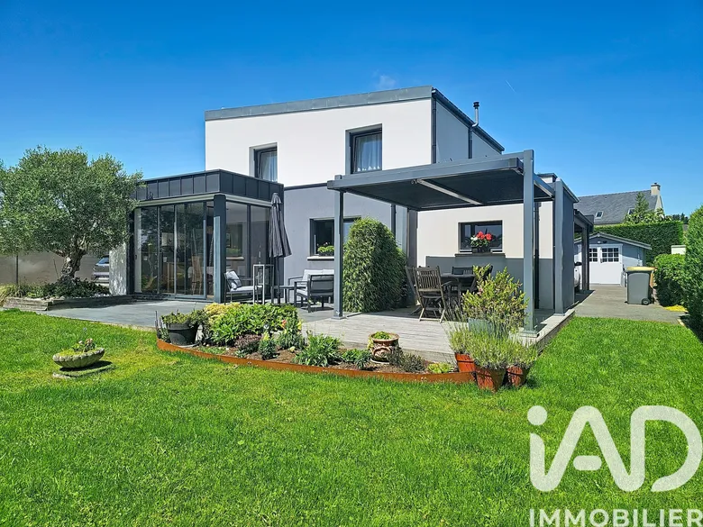 Maison 6 pièces 120 m² · à Yvias · 120 m² · 325 000 €