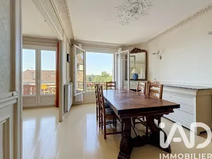 House in Vaux-sur-Seine (78740)