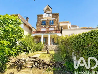 Maison à Vaux-sur-Seine (78740)