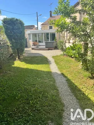 Maison de village à Balzac (16430)
