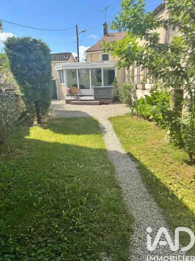 Maison de village à Balzac (16430)