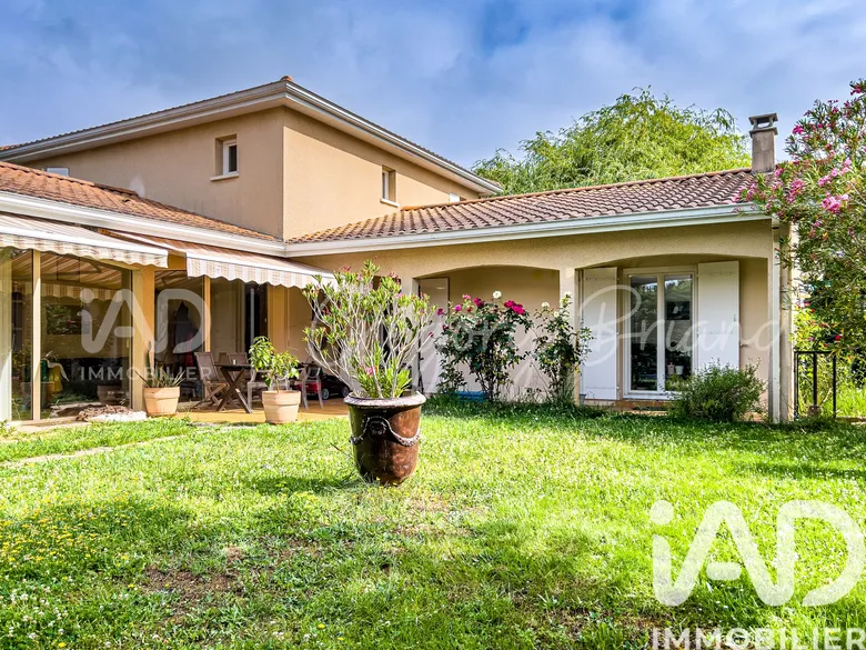 Maison 5 pièces 200 m² · à Bouliac · 200 m² · 770 000 €