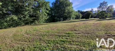 Terrain à bâtir à Nouaillé-Maupertuis (86340)
