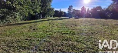 Terrain à bâtir à Nouaillé-Maupertuis (86340)