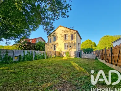 Appartement à Soignolles-en-Brie (77111)