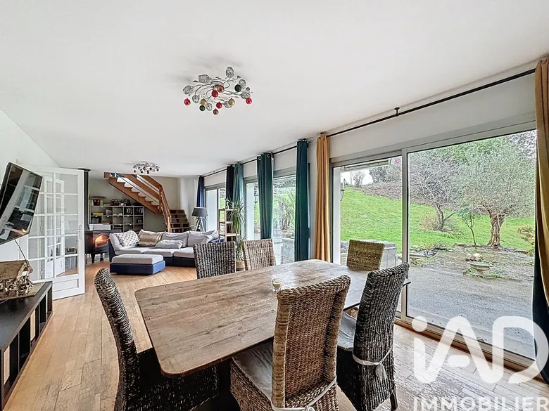 Maison 5 pièces 152 m² · à Plonéour-Lanvern · 152 m² · 329 000 €
