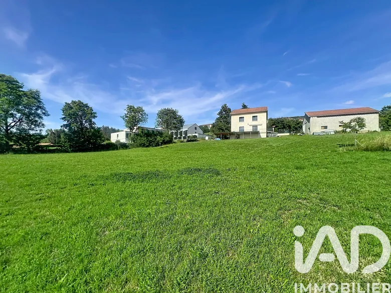 Terrain à bâtir à Le Monastier-sur-Gazeille (43150) · 47 450 €