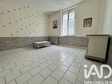 House in Reims (51100)