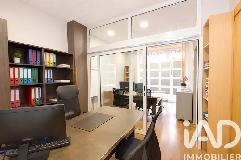 Local commercial 73 m² · à Grenoble · 72,5 m² · 145 000 €