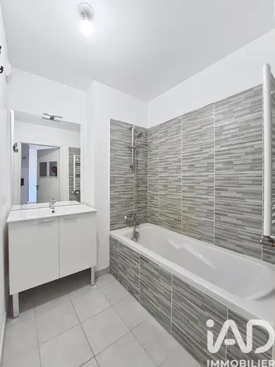 Apartment in Angers (49100)