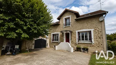 Maison traditionnelle à Trilport (77470)